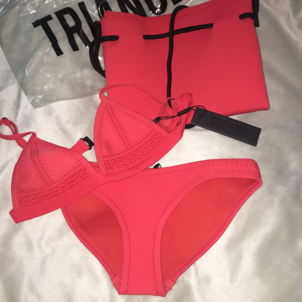 Brand new TRIANGL suit- style: GIGI